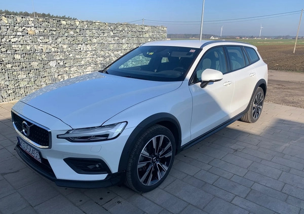 Volvo V60 cena 179000 przebieg: 64200, rok produkcji 2021 z Pelplin małe 121